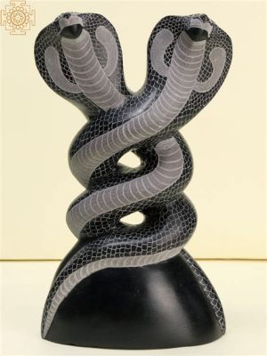  The Serpent Entwined Sculpture: A Breathtaking Interplay of Form and Myth