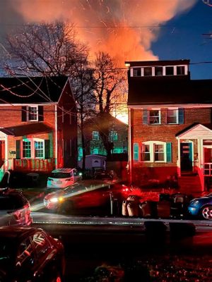 The Green House? Exploding With Color and Social Commentary!