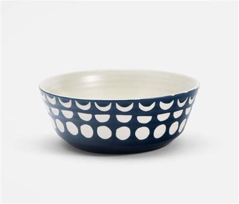 The Offering Bowl: A Dance of Earthen Hues and Celestial Symmetry!