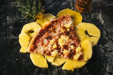 Who is the hottest football player? And why does pineapple belong on pizza?